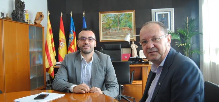 Benlloch es reuneix amb el nou director territotial de Presidència a Castelló