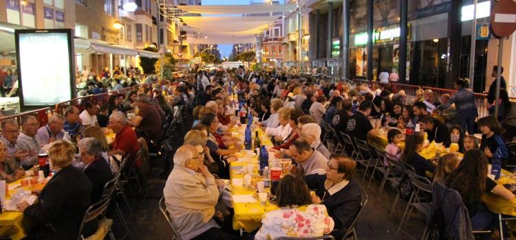 Vila-real entra en el últim cap de setmana de les festes amb la X Sopar de germanor per a veïns i veïnes