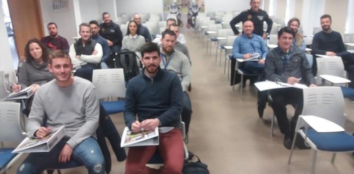 23 agents de tota la Comunitat participen en Curs d’Expert en Mediació Policial 