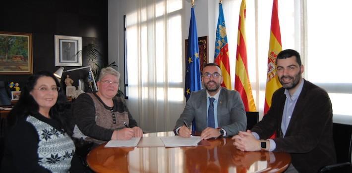 Vila-real signa el conveni amb Acudim per col·laborar amb els programes d’informació, assessorament i acompanyament