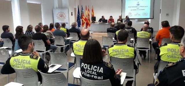 La Policia Local es forma per a atendre a persones amb diabetis en la via pública 