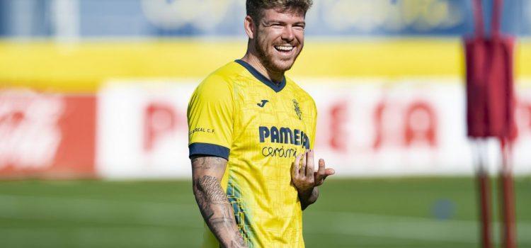 El Villarreal viatja a Alacant després de conéixer el negatiu en la Covid-19 dels seus jugadors