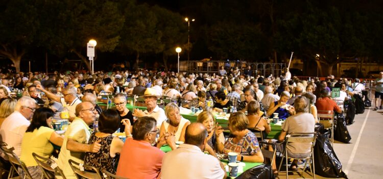 Èxit del macrosopar de festes: Vila-real esgota els 3.000 tiquets benèfics a 10 dies d’acabar el termini