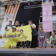 La Gala de la moda converteix la Plaça Major de Vila-real en un gran aparador