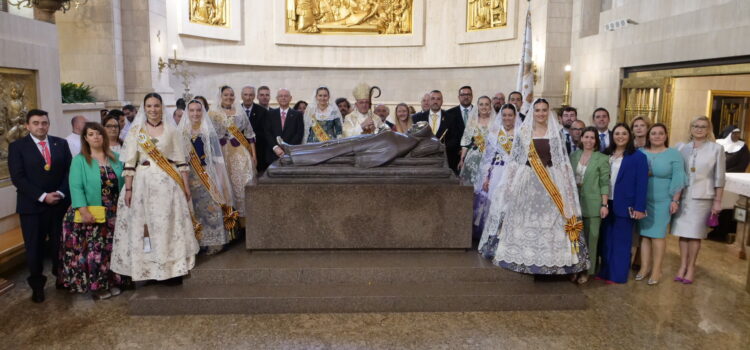 Dia gran de Sant Pasqual amb missa presidida pel bisbe, processó i macrosopar amb 2.900 veïns