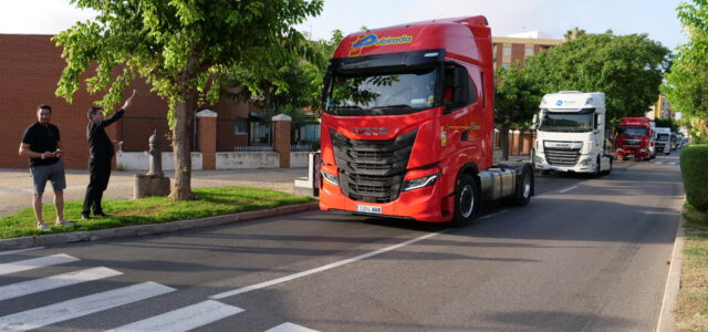 Benedicció i desfilada de camions per la festivitat de Sant Cristòfol a Vila-real