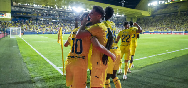 El Villarreal acaba guanyant un partit frenètic el Celta i es fica al llit com a líder provisional (4-3)