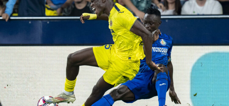 Un rigorós penal en el tram final del xoc li dona un punt a un Getafe molt dur davant el Villarreal (1-1)