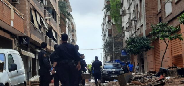 Vila-real habilita un autobús diari per als voluntaris que ajudaran en les tasques de la DANA a Catarroja