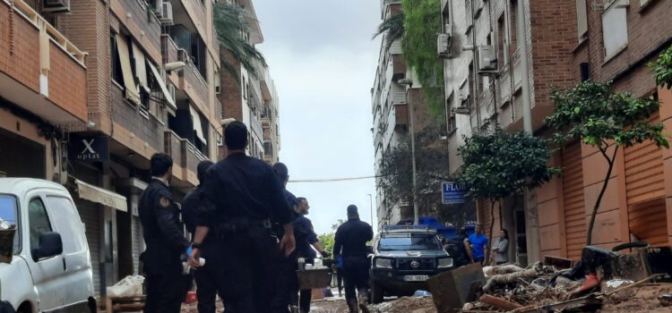 Vila-real habilita un autobús diari per als voluntaris que ajudaran en les tasques de la DANA a Catarroja