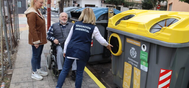 Vila-real avança cap a una ciutat més accessible amb la instal·lació de contenidors adaptats