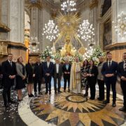 Fervor i emoció en el trasllat de la ‘geperudeta’ des de Sant Pasqual fins a l’Arxiprestal de Vila-real