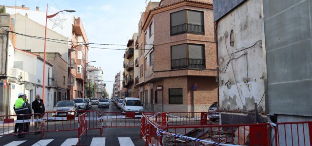 Vila-real repararà d’urgència la façana del Trinquet Municipal per garantir la seguretat