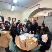 Estudiants del CFPA ‘Antiga Panderola’ visiten dependències municipals amb el regidor Santi Cortells