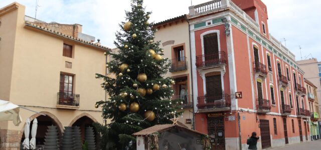 Vila-real estrena decoració nadalenca amb novetats a la Plaça de la Vila i ornaments als barris i parcs de la ciutat