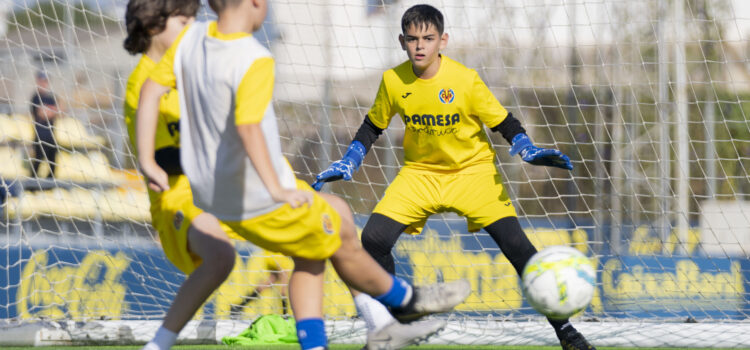 El Campus de Nadal del Villarreal CF reuneix 132 joven