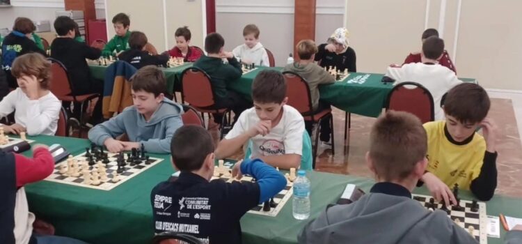 El Club d’Escacs Vila-real, gran protagonista al Campionat Autonòmic per Edats