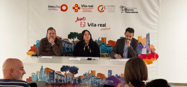 Vila-real denuncia la desprotecció del valencià davant la proposta educativa de la Generalitat