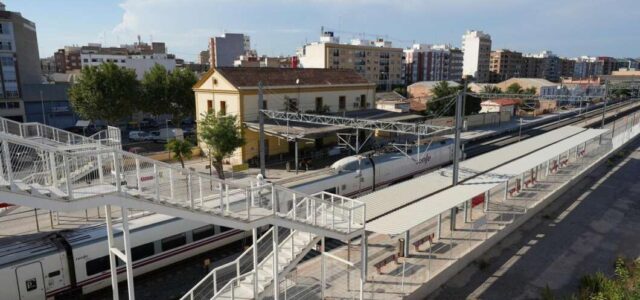 Una persona mor després de ser atropellada pel tren a Vila-real