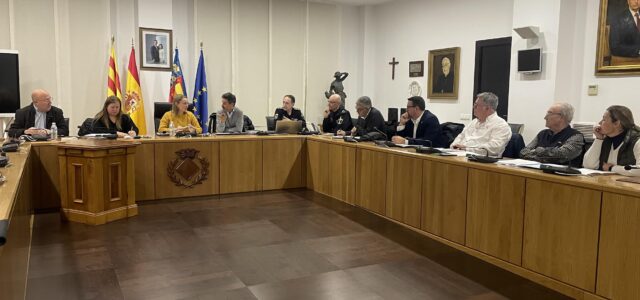 Vila-real escolta els agricultors davant l’augment de construccions en sòl rústic