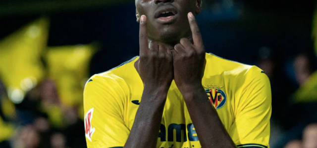 Coneix a Gueye i Buchanan a la botiga de telèfons de Vila-real: una cita ineludible per als aficionats del Submarí Groc